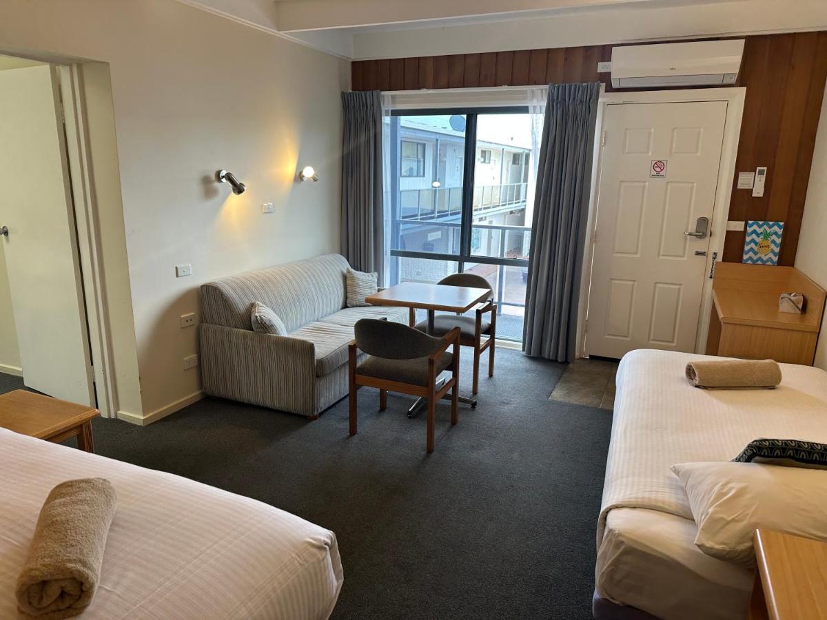 Banjo Paterson Motor Inn Lakes Entrance Kültér fotó