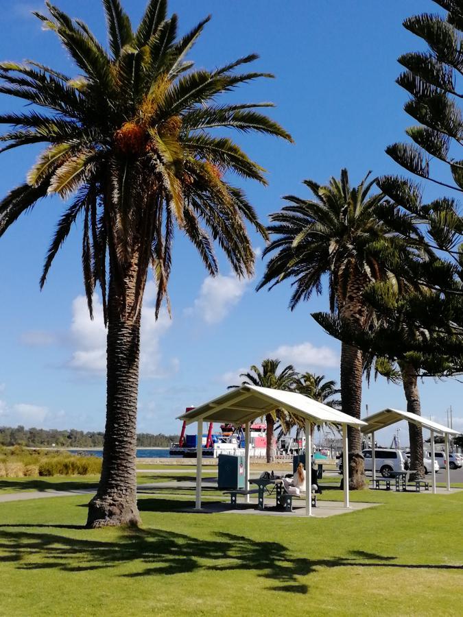 Banjo Paterson Motor Inn Lakes Entrance Kültér fotó