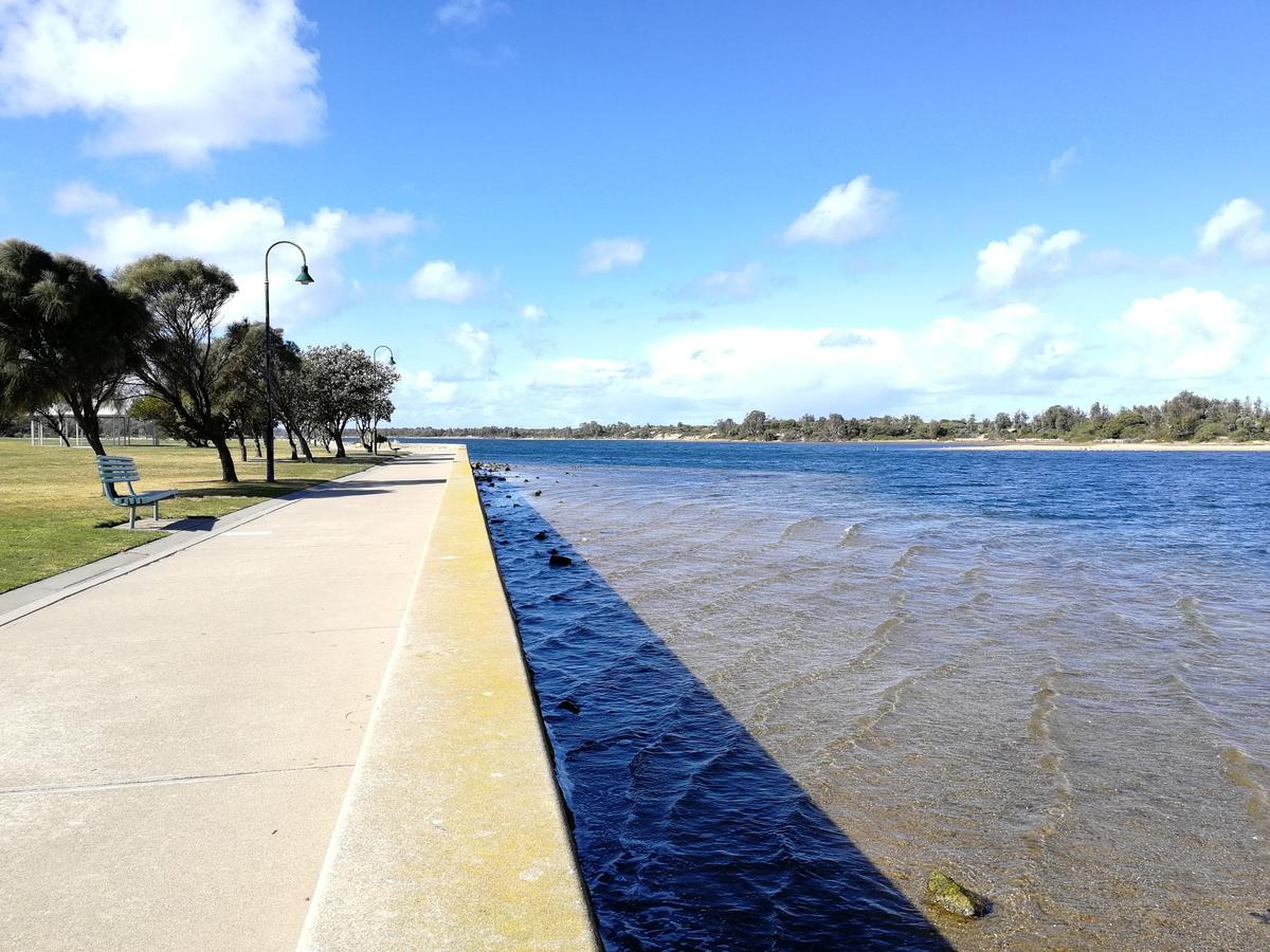 Banjo Paterson Motor Inn Lakes Entrance Kültér fotó